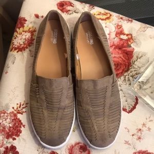 Slip on everyday shoes